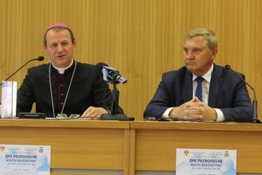 Dni Patronalne - coś dla ciała i dla ducha. Procesja z relikwiami i koncert Zakopower