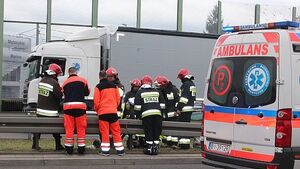 Zderzenie osobówki z motocyklem. Trasa Generalska w korkach [ZDJĘCIA]