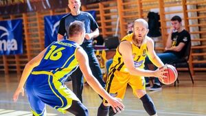 Zwycięstwo Żubrów na inaugurację sezonu. Wynik rodem z NBA [ZDJĘCIA]