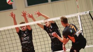 Siatkarskie derby dla BAS-u [ZDJĘCIA]