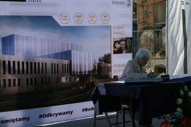 W Muzeum Pamięci Sybiru wmurowano kamień węgielny. Pojawił się specjalny gość