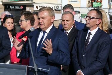 "Białystok rozwija się dzięki gospodarskiej ręce prezydenta". Pochwały od koalicjantów