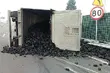 Stracił panowanie nad pojazdem. Wypadek ciężarówki przewożacej węgiel [ZDJĘCIA]