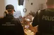 Podróbki perfum, ubrań i zegarków za miliony. Zlikwidowali magazyn z lewym towarem