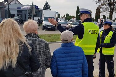 1 listopada. Policjanci mieli sporo roboty [ZDJĘCIA]