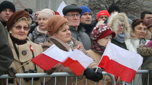 Z flagami, balonami i biało-czerwonymi serduszkami. Białostoczanie uroczyście świętowali