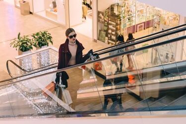 Bądź modna w tym sezonie. Przedstawiamy wybrane trendy na jesień i zimę