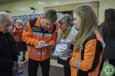 Aplikacja "Senior Alert" ma przyspieszyć odnajdywanie starszych osób