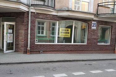 ZMK oferuje lokale do wynajęcia. Wejście bezpośrednio z ulicy