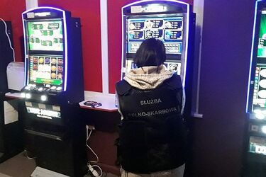 Nielegalny hazard na celowniku KAS. Wysokie kary za lewe automaty