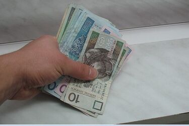 Oszuści wciąż są aktywni. Policjanci apelują o ostrożność i rozsądek
