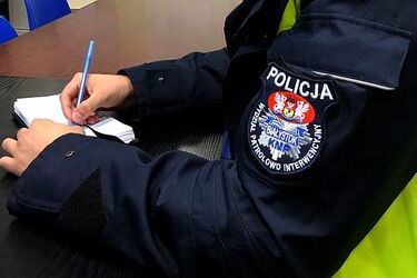 Groził i okradł. Wpadł w ręce policji po pościgu