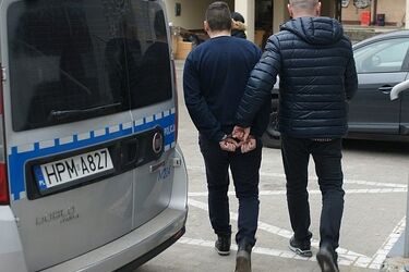 Bił 37-latka pięścią po głowie. Wpadł w ręce policji