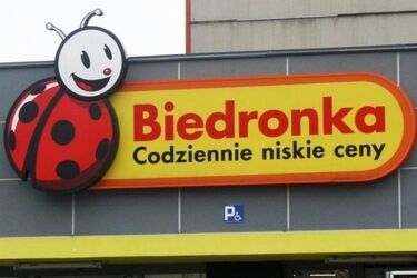 Specjalna linia autobusowa dowiezie na zakupy do Biedronki