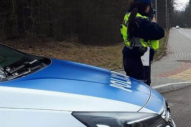 Przekroczyli prędkość. Stracili prawo jazdy