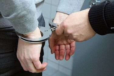 18-latek kradł i groził. Został zatrzymany