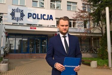 Groził posłowi w internecie... 1,5 roku temu. Niedługo stanie przed sądem