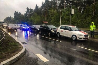 DK8. 3 osoby trafiły do szpitala
