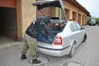 Auto wypełnione nielegalnymi papierosami. Kierowca usłyszał zarzuty