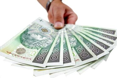 Kredyt z polecenia – czy to może się opłacić?