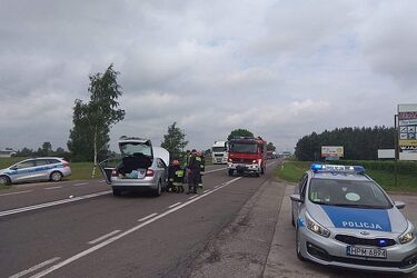 Zderzenie trzech pojazdów na krajowej "8"