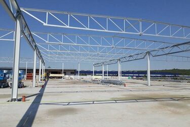 Widać zarysy nowej hali na giełdzie rolnej. Trwają rozmowy z handlowcami