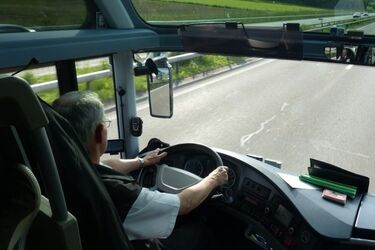 Księżyno. Zderzył się passat i autobus PKS 