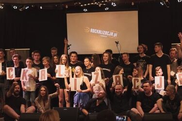 Pomysł na wakacje. Charytatywne warsztaty muzyczno-aktorskie dla dzieci