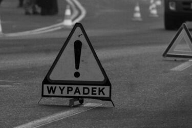 Olszanka. Dwie osoby nie żyją po czołowym zderzeniu aut