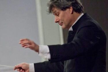 Maestro Mirosław Jacek Błaszczak ze słoneczkiem w Alei Gwiazd