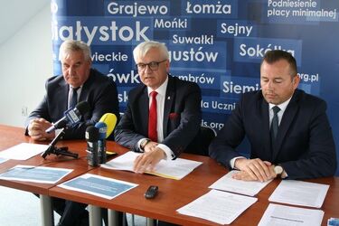 PiS z trzema programami skierowanymi do różnych grup