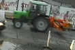 Policja szuka sprawcy kradzieży ciągnika rolniczego