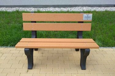 W Białymstoku pojawiły się już ławki z recyklingu