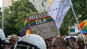 Miłość kontra agresja. Marsz Równości przeszedł przez Białystok [ZDJĘCIA]
