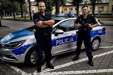 Liczyła się każda sekunda. Eskortowali użądlone dziecko