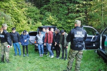 8 Wietnamczyków chciało nielegalnie przekroczyć granicę. Akcję zorganizował Litwin