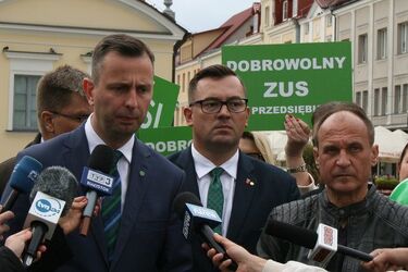 PSL i Kukiz. Dobrowolny ZUS i więcej referendów