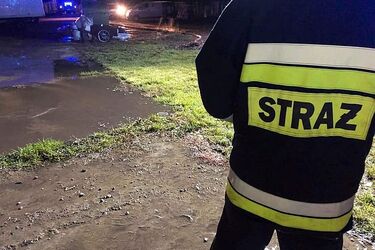 Pożar zakładu stolarskiego. Spaliła się część obiektu