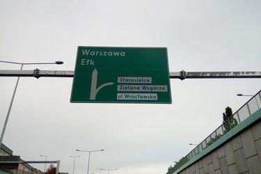 Drogowskazy na Trasie Niepodległości