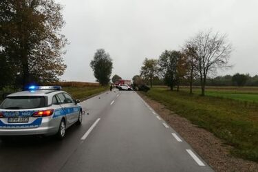 Śmiertelne zderzenie osobówki z ciągnikiem 