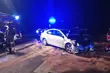 Czołowe zderzenie na DK63. Trzy osoby trafiły do szpitala