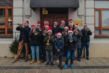 Kolędy na trąbkę. Świąteczny koncert w WOAK-u
