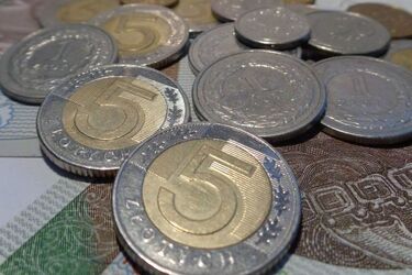 Emerytury i renty dotrą przed świętami