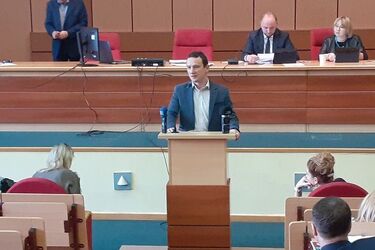 Radni nie dopuścili do zwolnienia jednego z nich