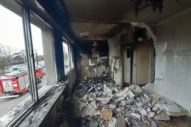 Wybuch butli gazowej w bloku. Jedna osoba w szpitalu, zarządzono ewakuację