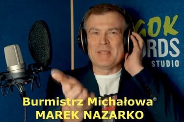 Szykuje się hit YouTube. Disco życzenia na Dzień Kobiet śpiewał m.in. burmistrz [WIDEO]