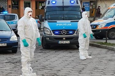 Mężczyzna wyszedł ze szpitala. Był w grupie ryzyka