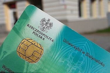 Legitymacje studenckie i doktoranckie zostaną automatycznie przedłużone