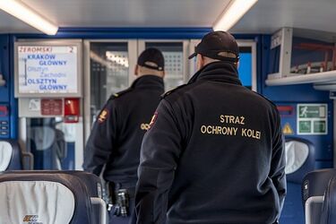 Straż Ochrony Kolei pomaga bezpiecznie wrócić do domu