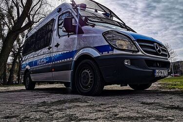 Złamali zakaz. Ujawnił ich dron